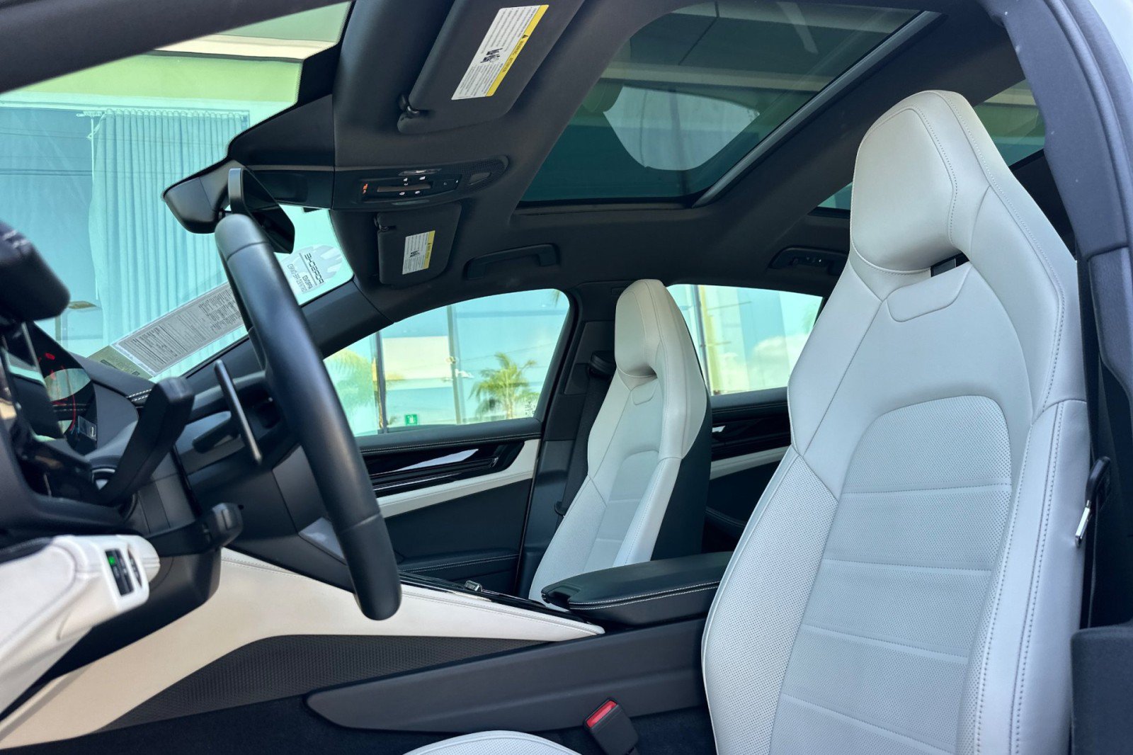 Used 2026 Porsche Panamera image 5