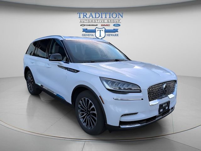 Used 2023 Lincoln Aviator AWD w/ Premium Package image 7