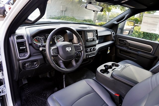 New 2024 RAM 2500 Tradesman w/ Chrome Appearance Group image 25