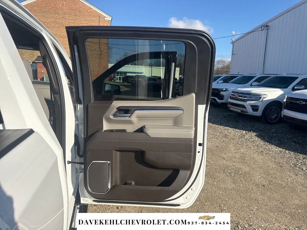 Used 2025 Chevrolet Silverado 1500 LTZ w/ LTZ Premium Package image 29