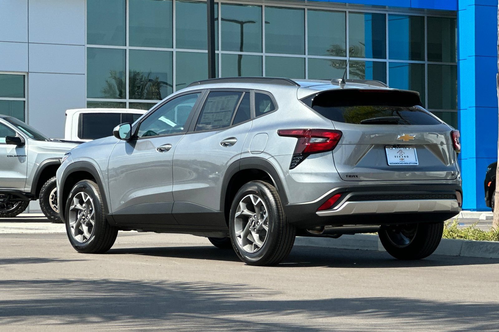 New 2026 Chevrolet Trax LT w/ Driver Confidence Package FWD image 6