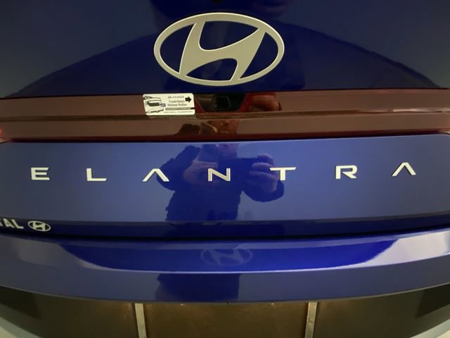 Used 2026 Hyundai Elantra Sport image 25