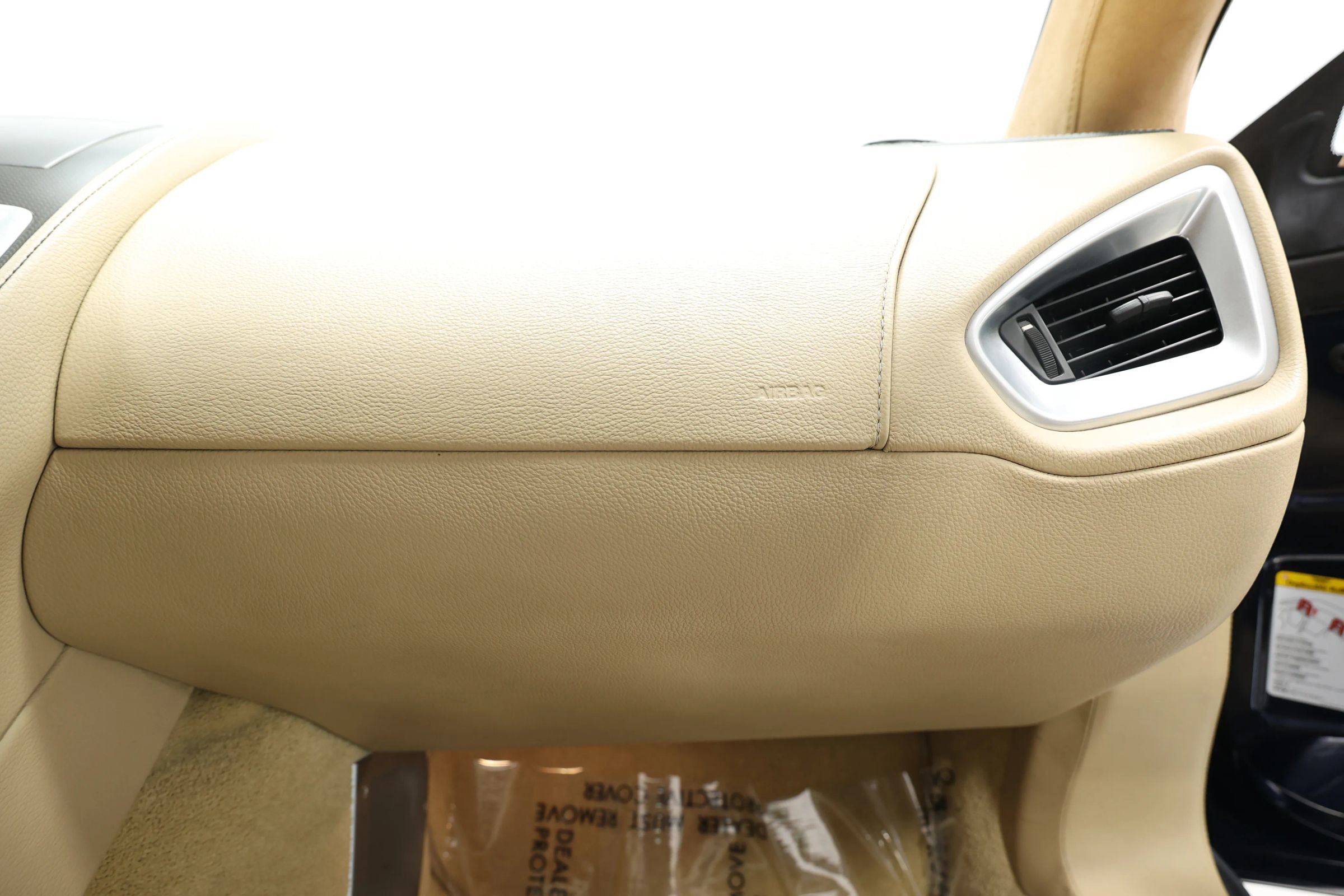 Used 2016 Aston Martin Vanquish Volante image 74