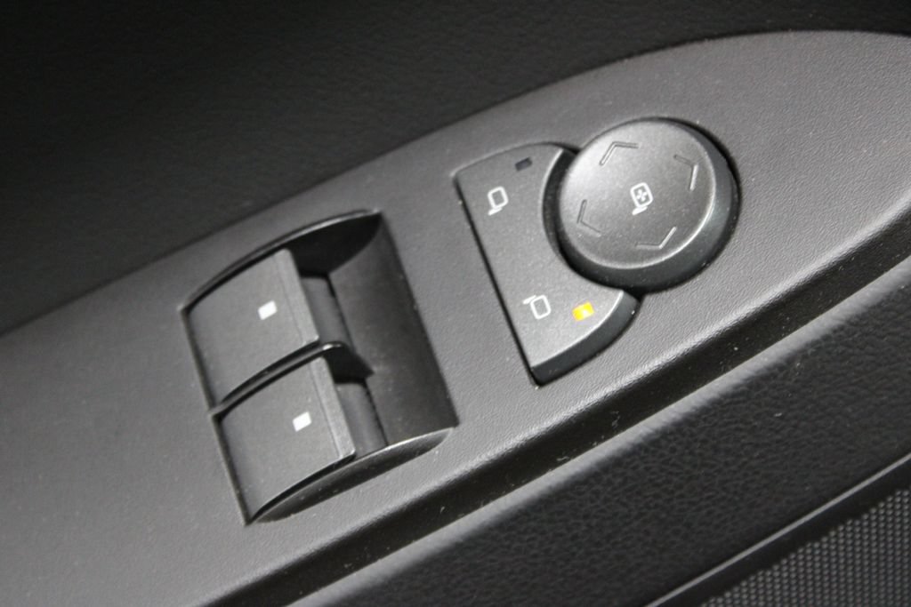 Used 2015 Cadillac CTS V RWD image 38