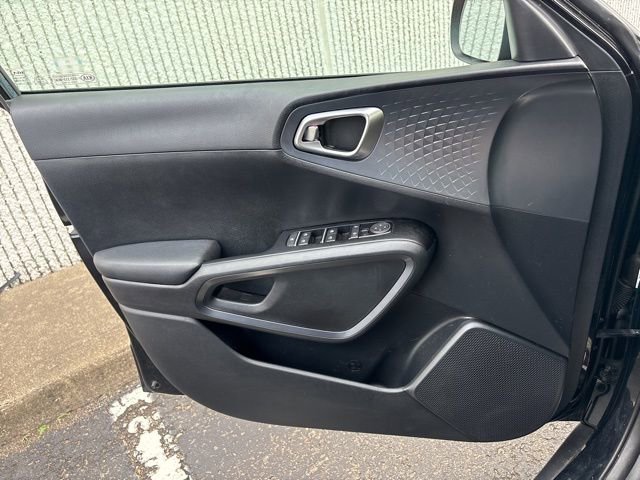 Certified 2022 Kia Soul S FWD image 20