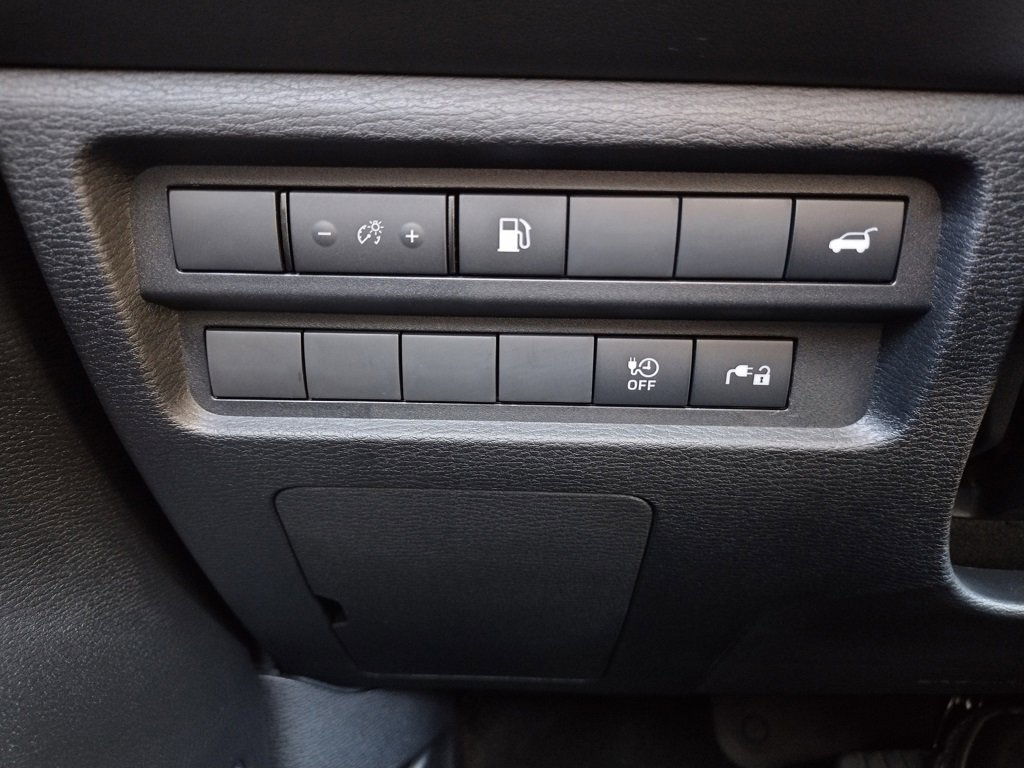 New 2025 Mitsubishi Outlander SE image 22