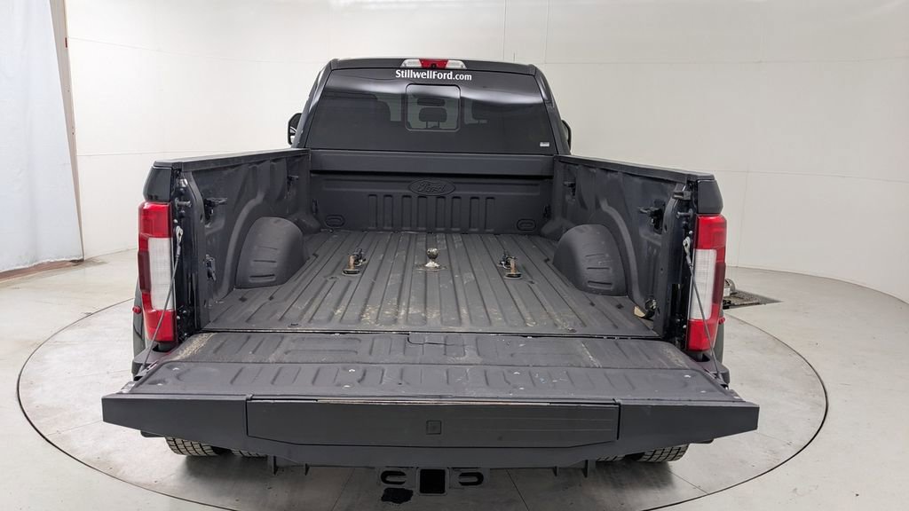 Certified 2019 Ford F450 Platinum w/ Platinum Ultimate Package image 9
