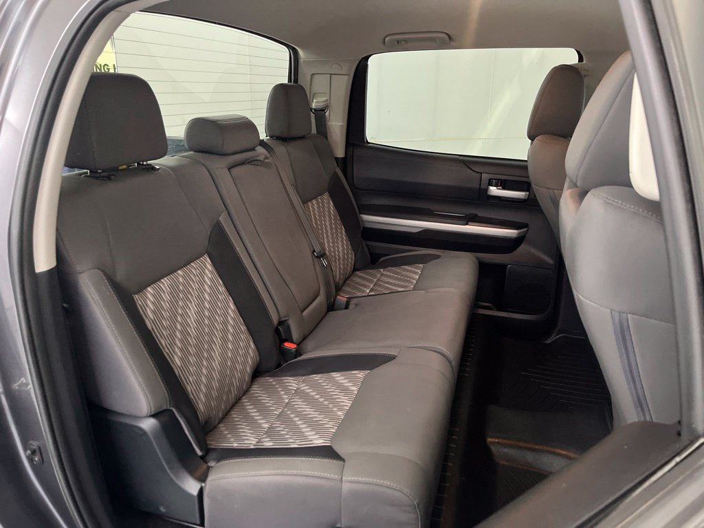 Used 2018 Toyota Tundra SR5 w/ SR5 Upgrade Package AWD/4WD image 20