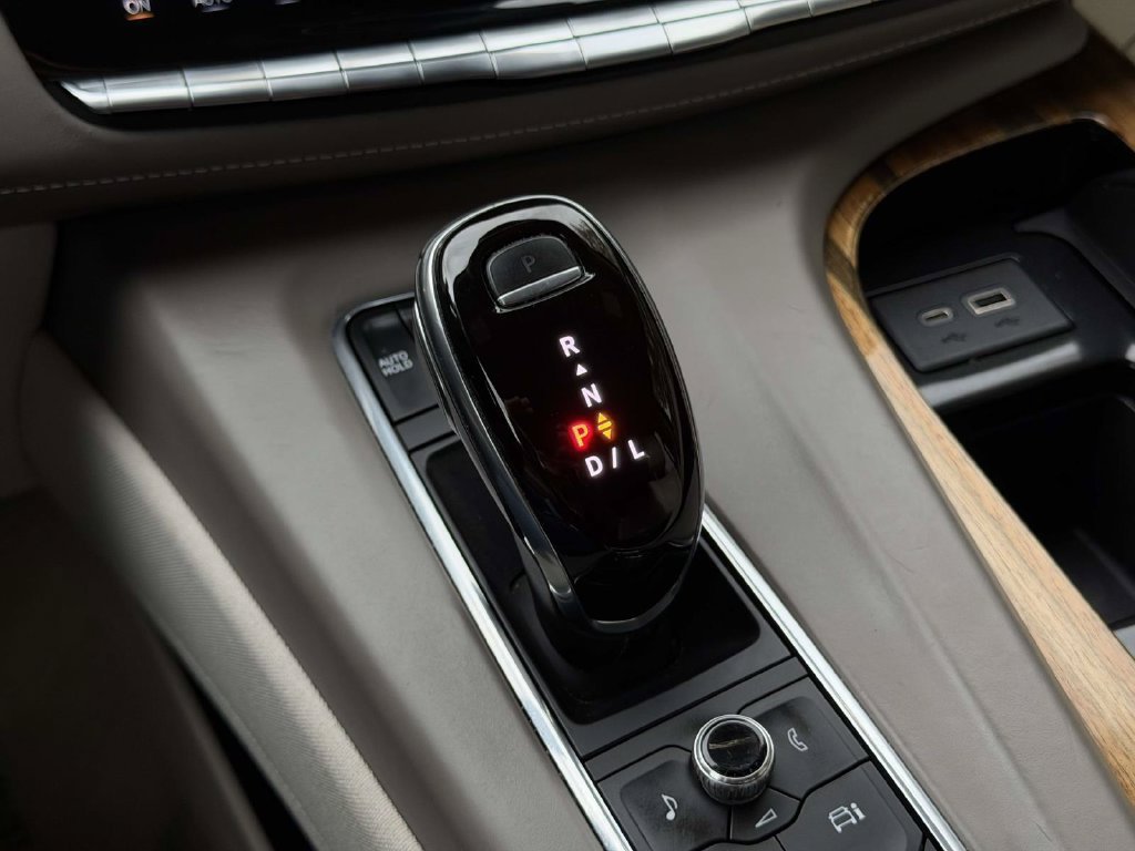 Used 2021 Cadillac Escalade Sport Platinum AWD/4WD image 23