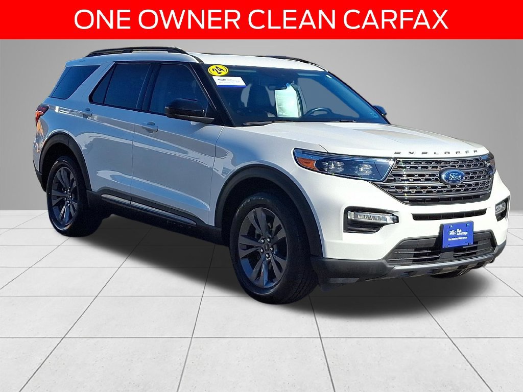Certified 2024 Ford Explorer XLT w/ Equipment Group 202A AWD/4WD image 3