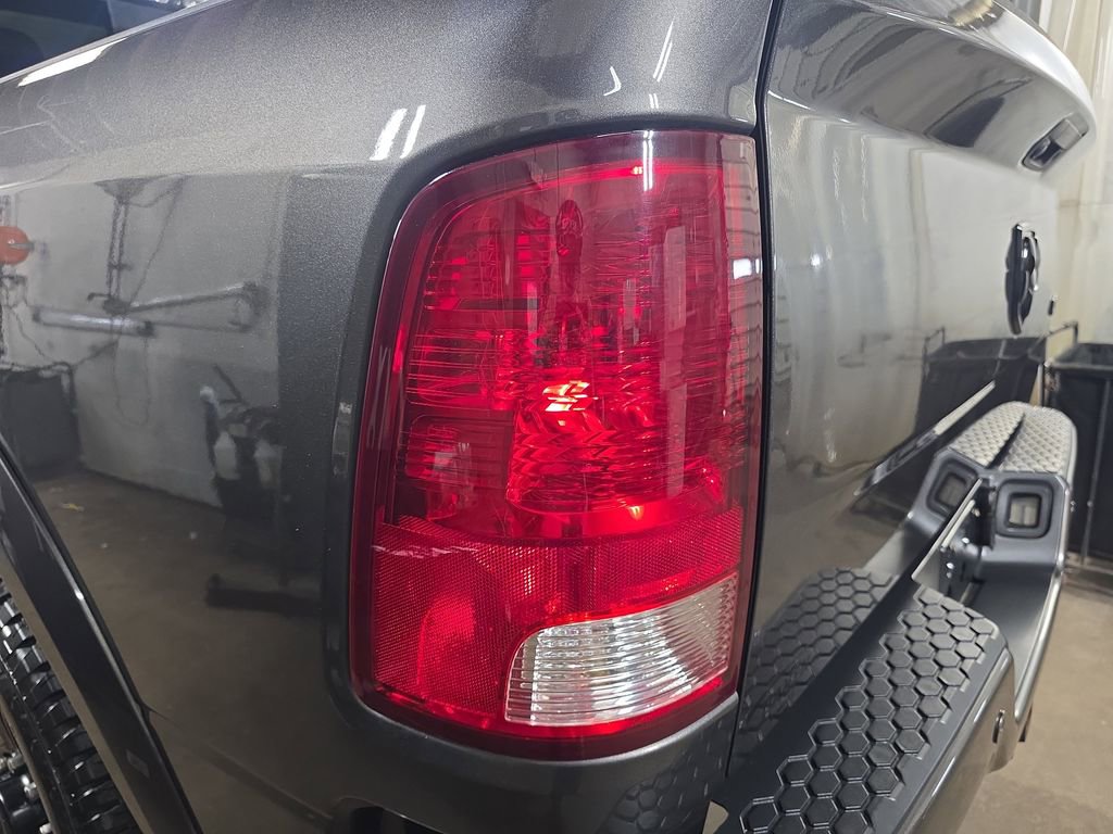 Used 2018 RAM 2500 Big Horn w/ Sport Appearance Group AWD/4WD image 33