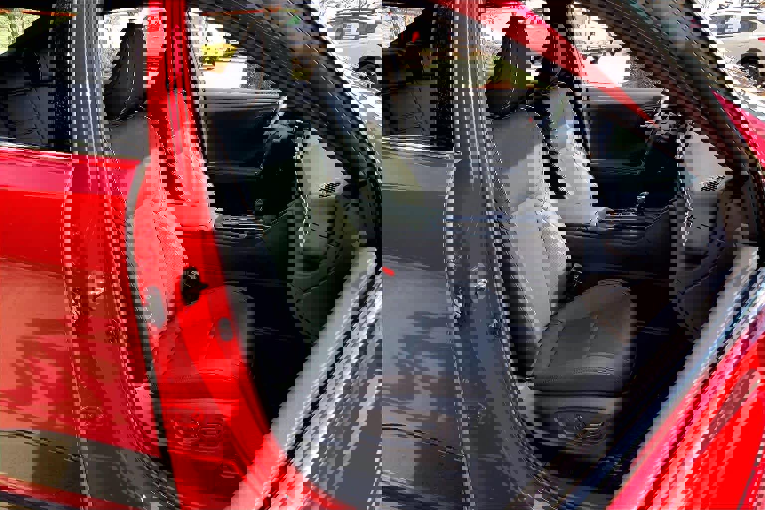 Used 2023 Toyota Crown Limited image 9