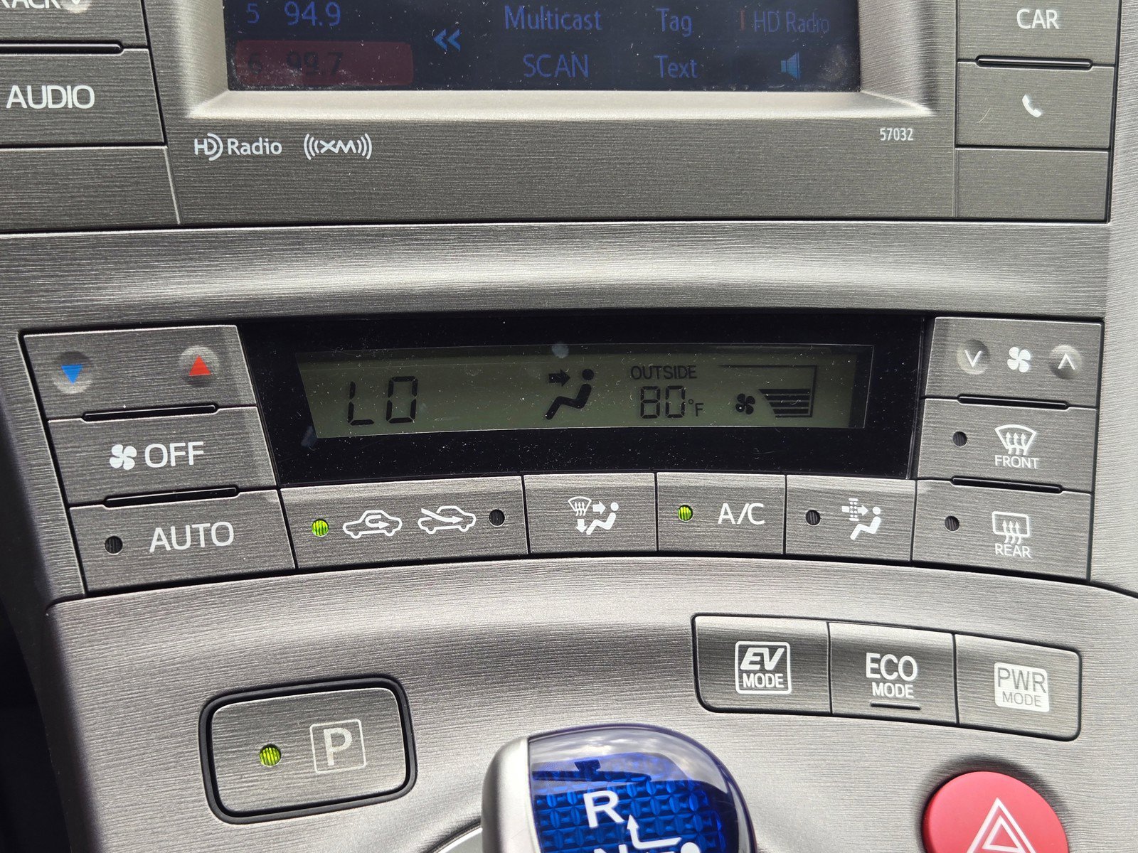 Used 2015 Toyota Prius Three FWD image 19