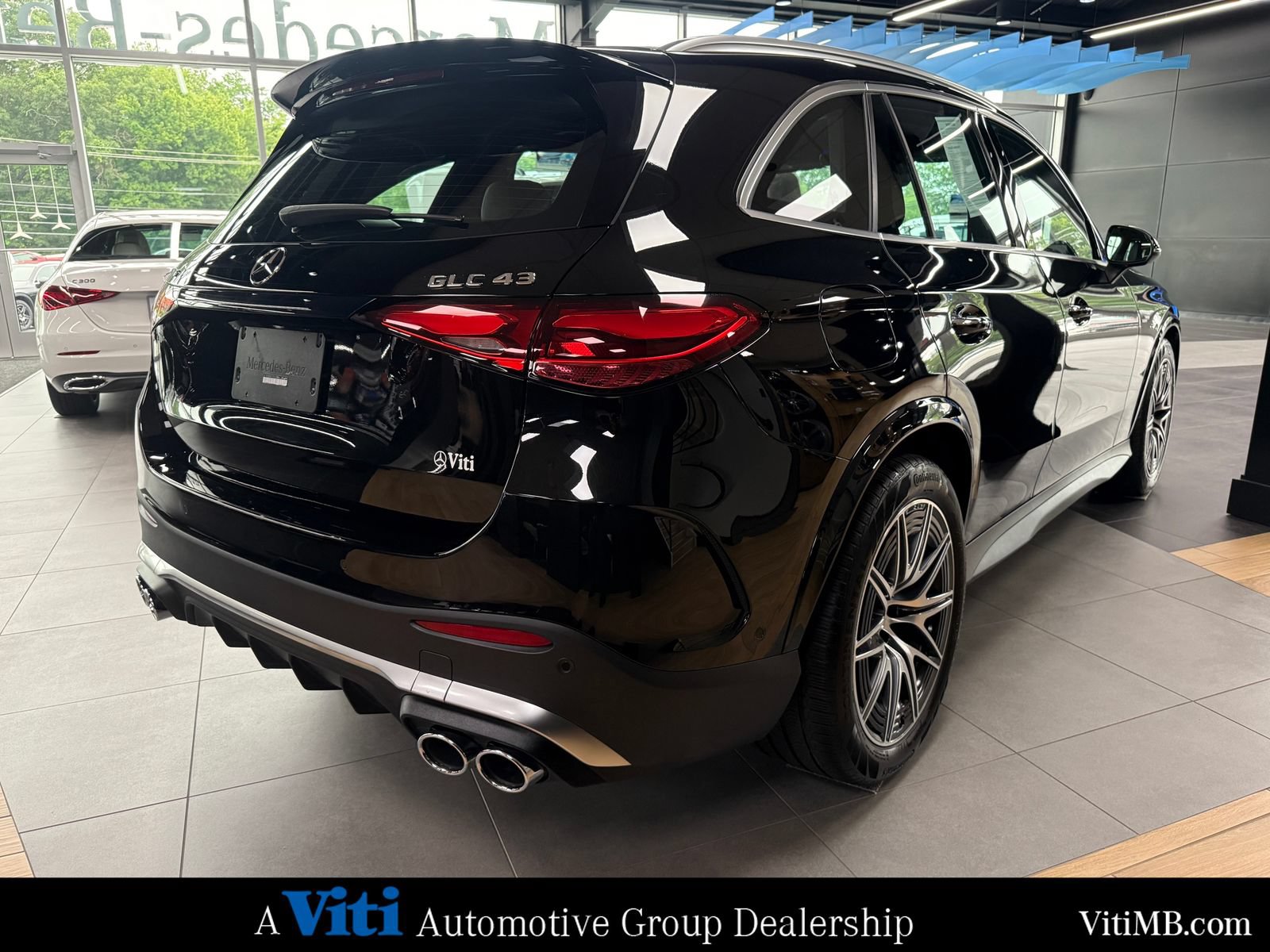 Certified 2025 Mercedes-Benz GLC 43 AMG 4MATIC image 7