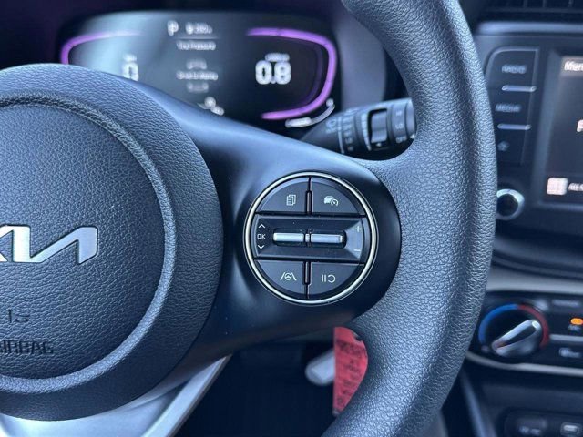 Used 2025 Kia Soul LX w/ LX Technology Package FWD image 26