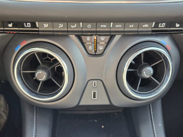 Used 2024 Chevrolet Blazer LT image 25