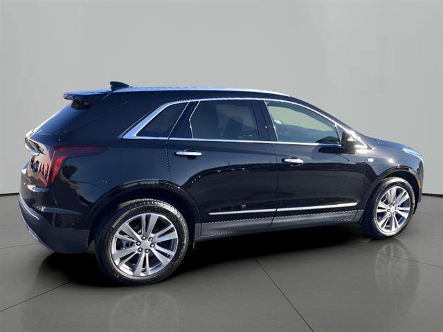 Certified 2025 Cadillac XT5 Premium Luxury w/ Technology Package AWD/4WD image 5