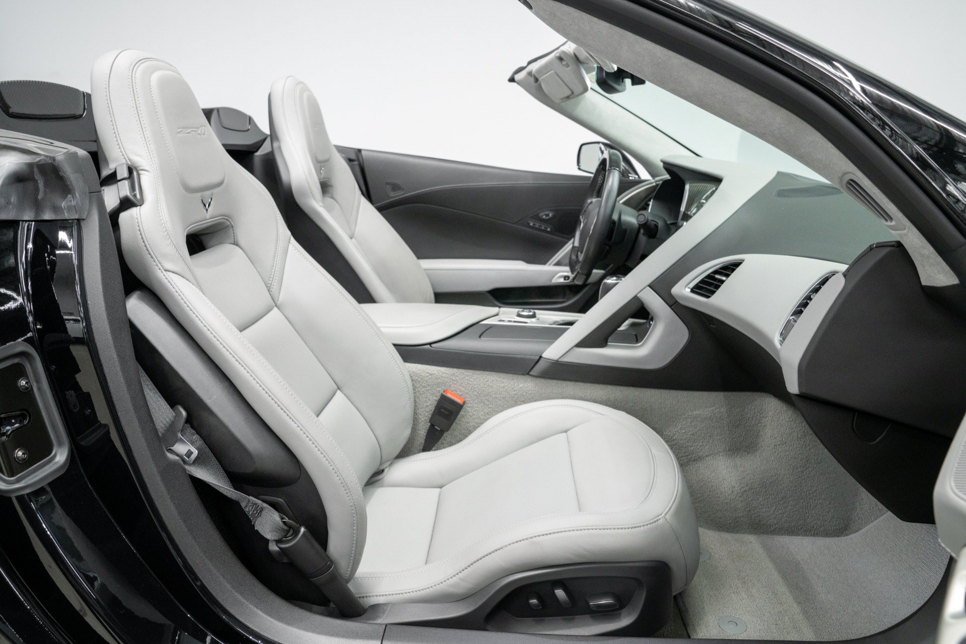 Used 2019 Chevrolet Corvette ZR1 RWD image 34