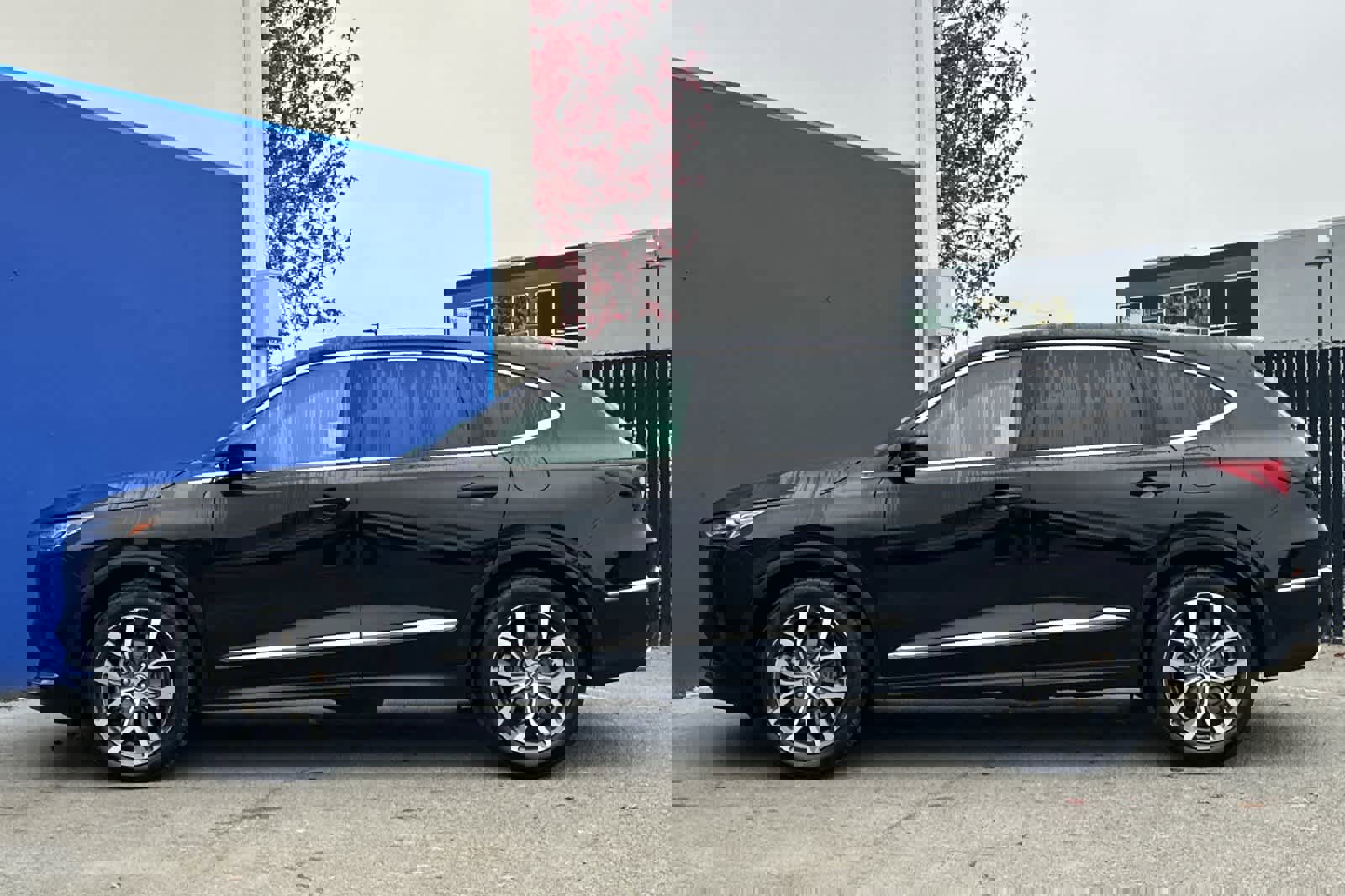 Certified 2023 Acura MDX SH-AWD w/ Technology Package image 6