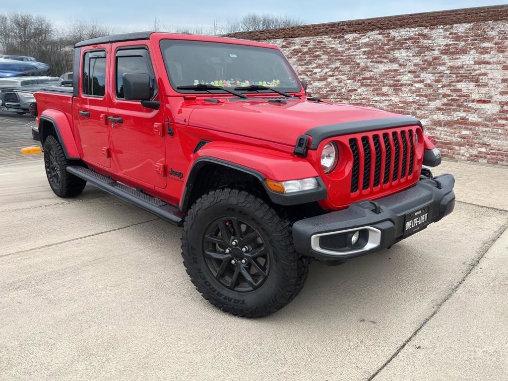 Used 2023 Jeep Gladiator Sport image 1