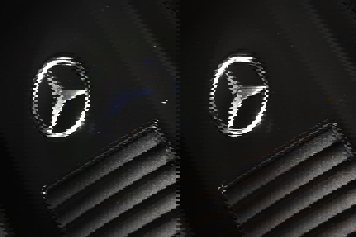 Used 2022 Mercedes-Benz GLE 53 AMG 4MATIC w/ 3rd Row Seat Package image 24