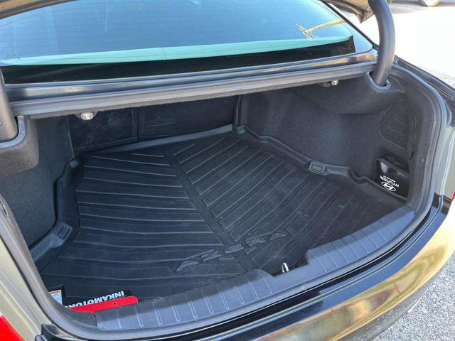 Used 2013 Hyundai Azera w/ Technology Pkg image 10