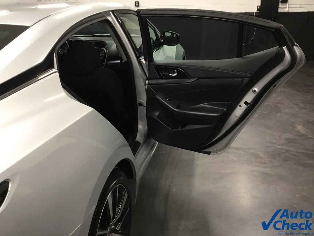 Used 2019 Nissan Maxima 3.5 S w/ Floor Mat Group FWD image 31