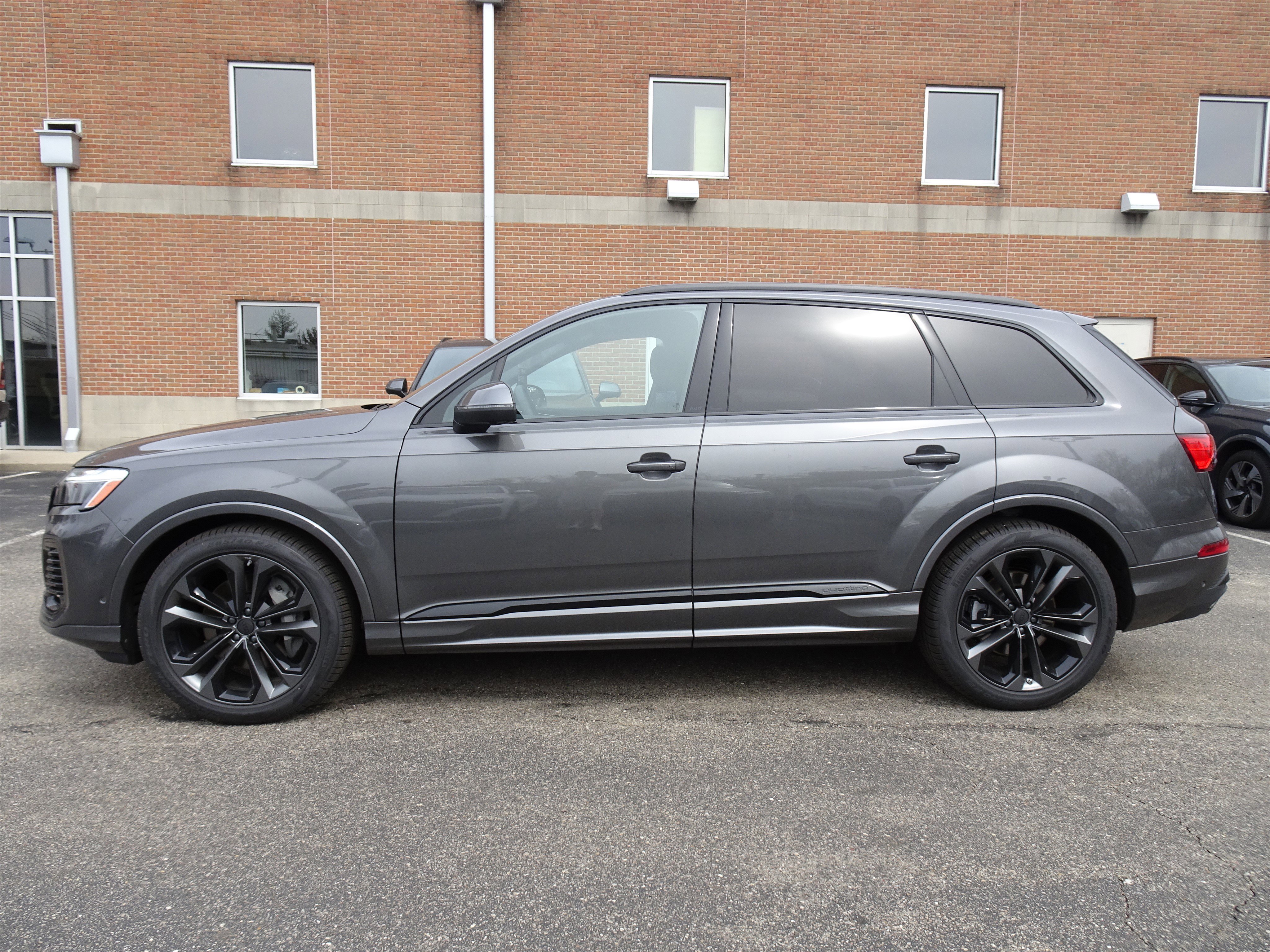 New 2026 Audi Q7 3.0T Premium Plus AWD/4WD image 2