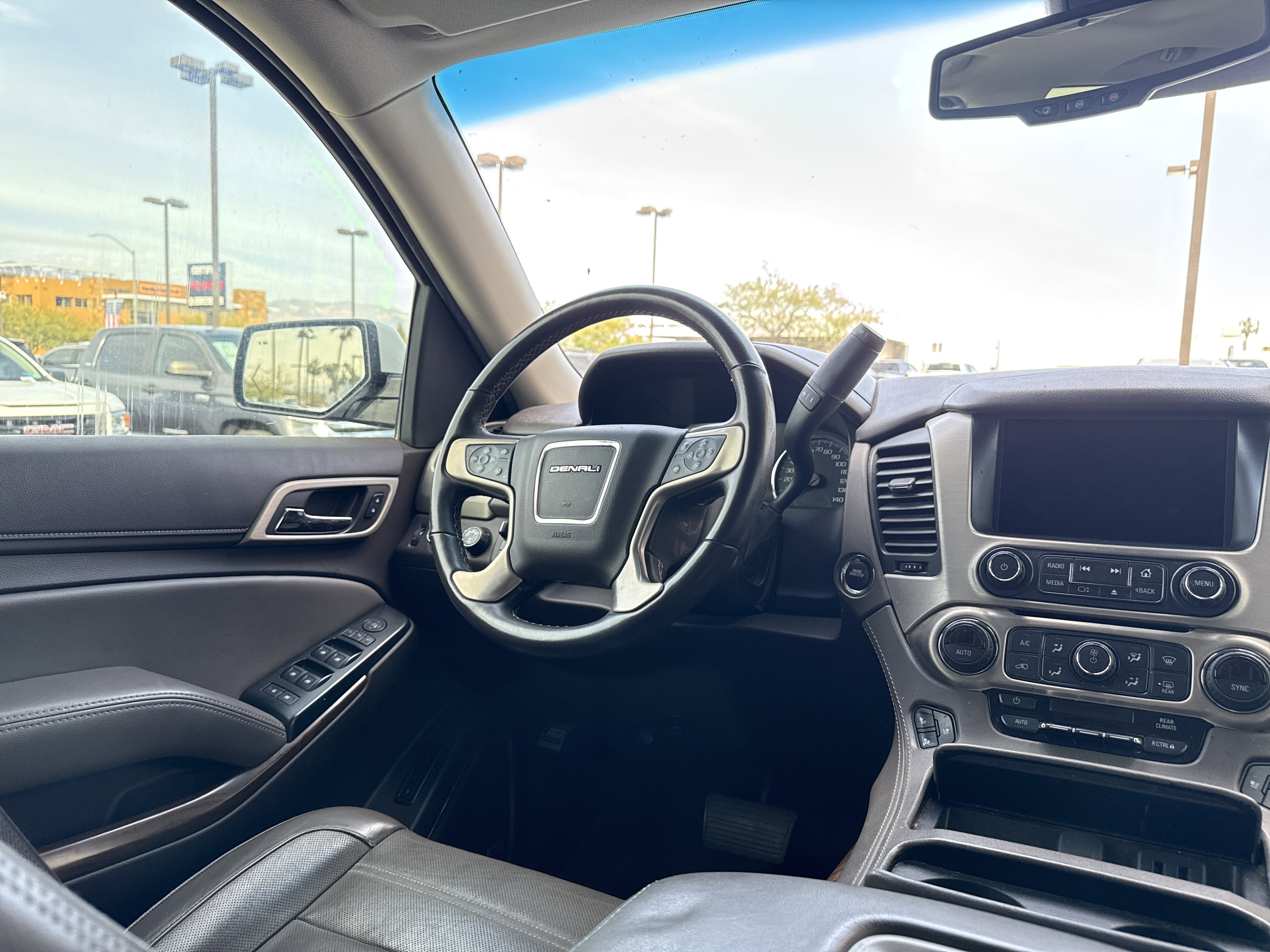 Used 2020 GMC Yukon Denali w/ Denali Ultimate Package image 15