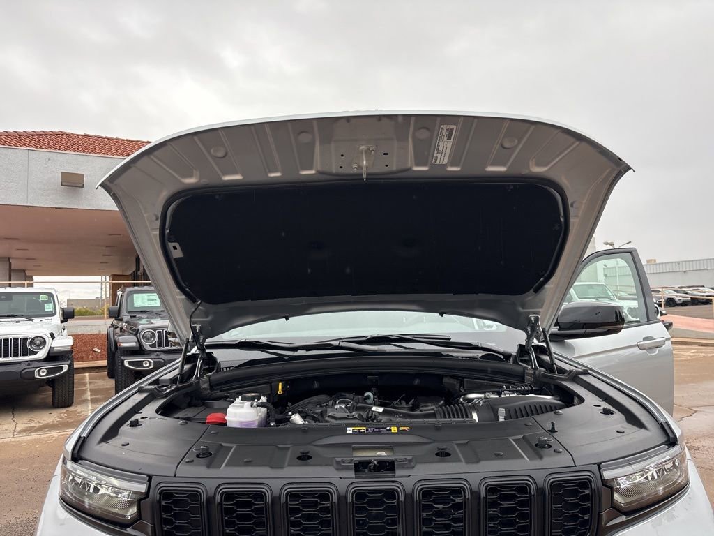 New 2025 Jeep Grand Cherokee L Altitude image 49