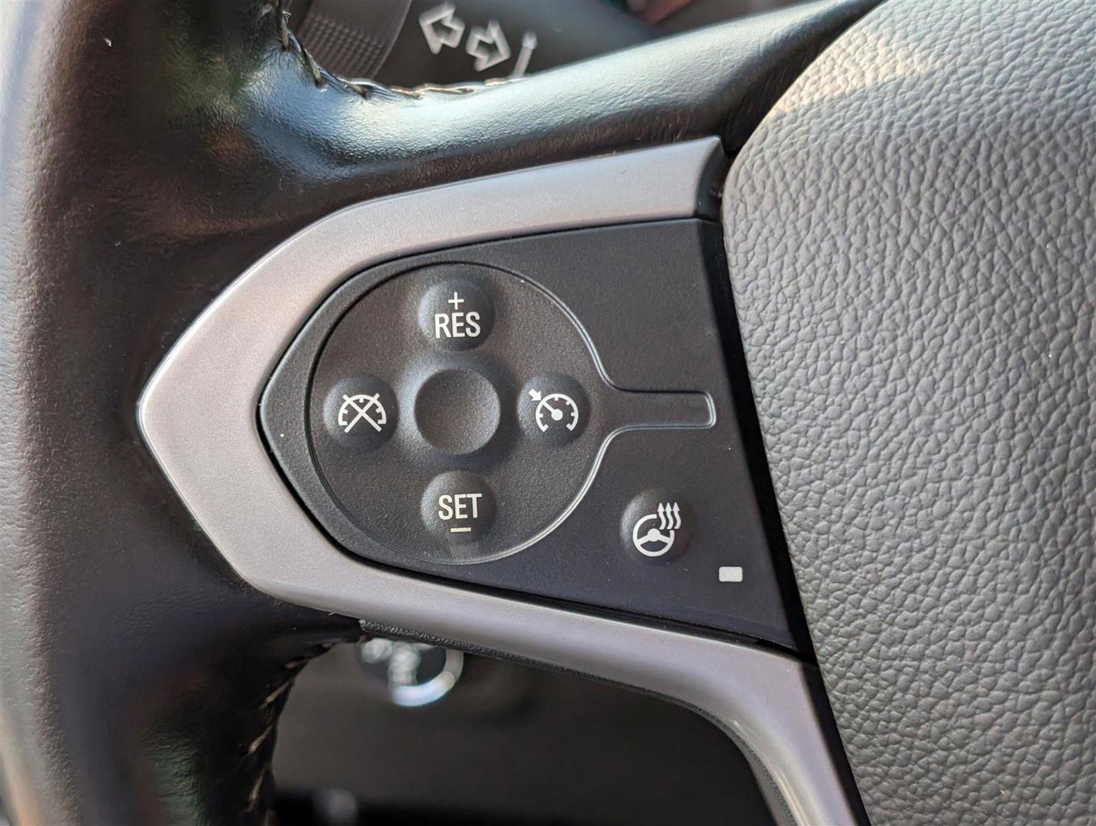 Used 2022 Chevrolet Colorado ZR2 w/ ZR2 Dusk Special Edition image 22