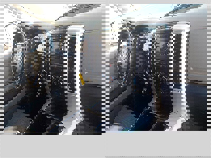 Used 2011 RAM 2500 SLT image 18