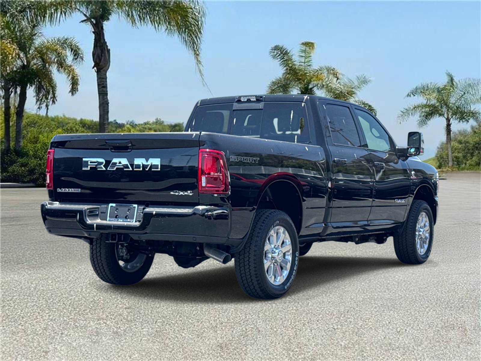 New 2026 RAM 2500 Laramie w/ Sport Appearance Package AWD/4WD image 4