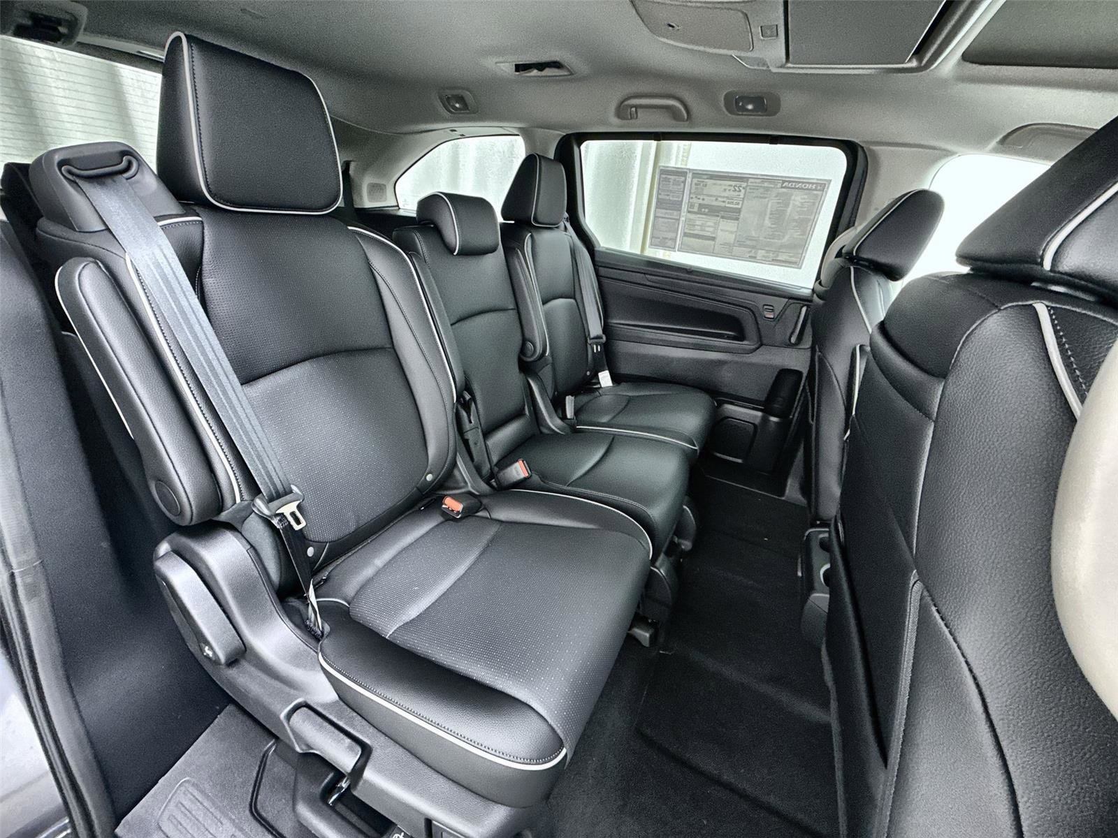 New 2026 Honda Odyssey Elite image 32