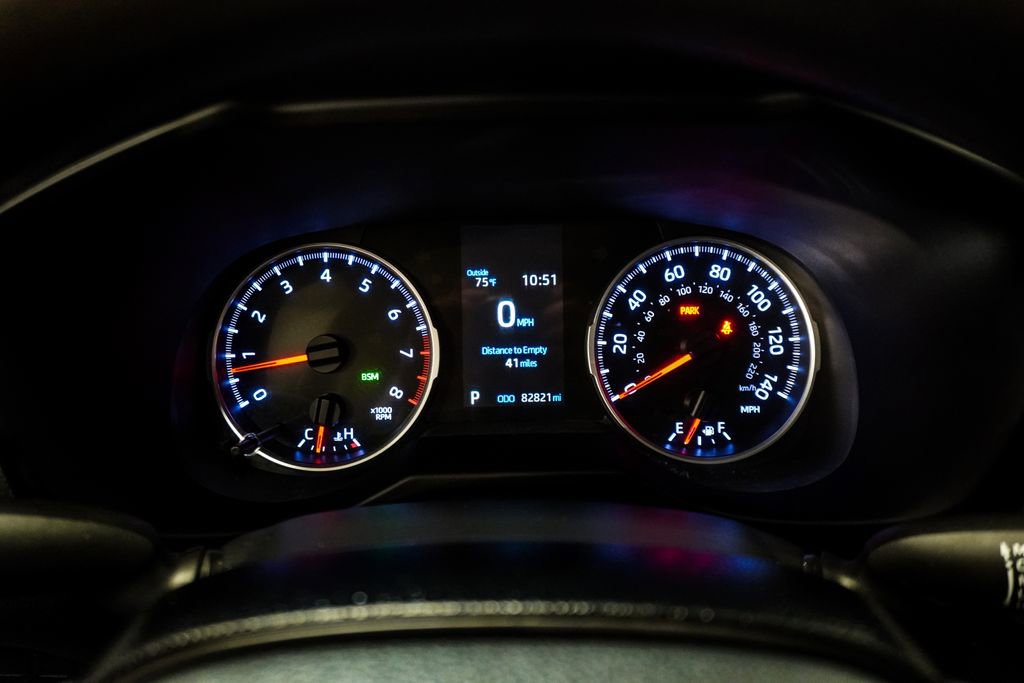 Used 2020 Toyota RAV4 LE image 24