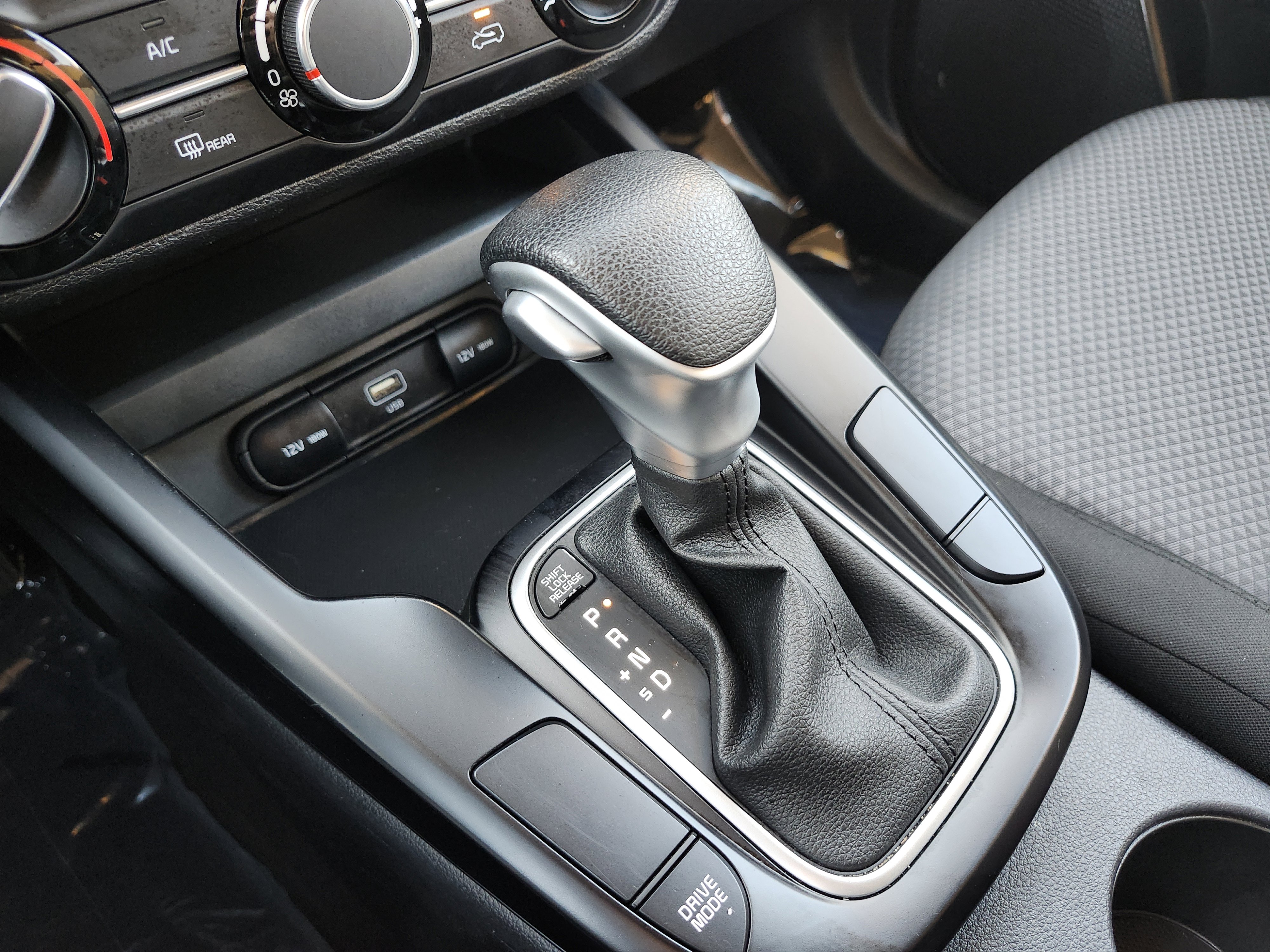 Used 2024 Kia Soul LX w/ Option Group 015 image 8