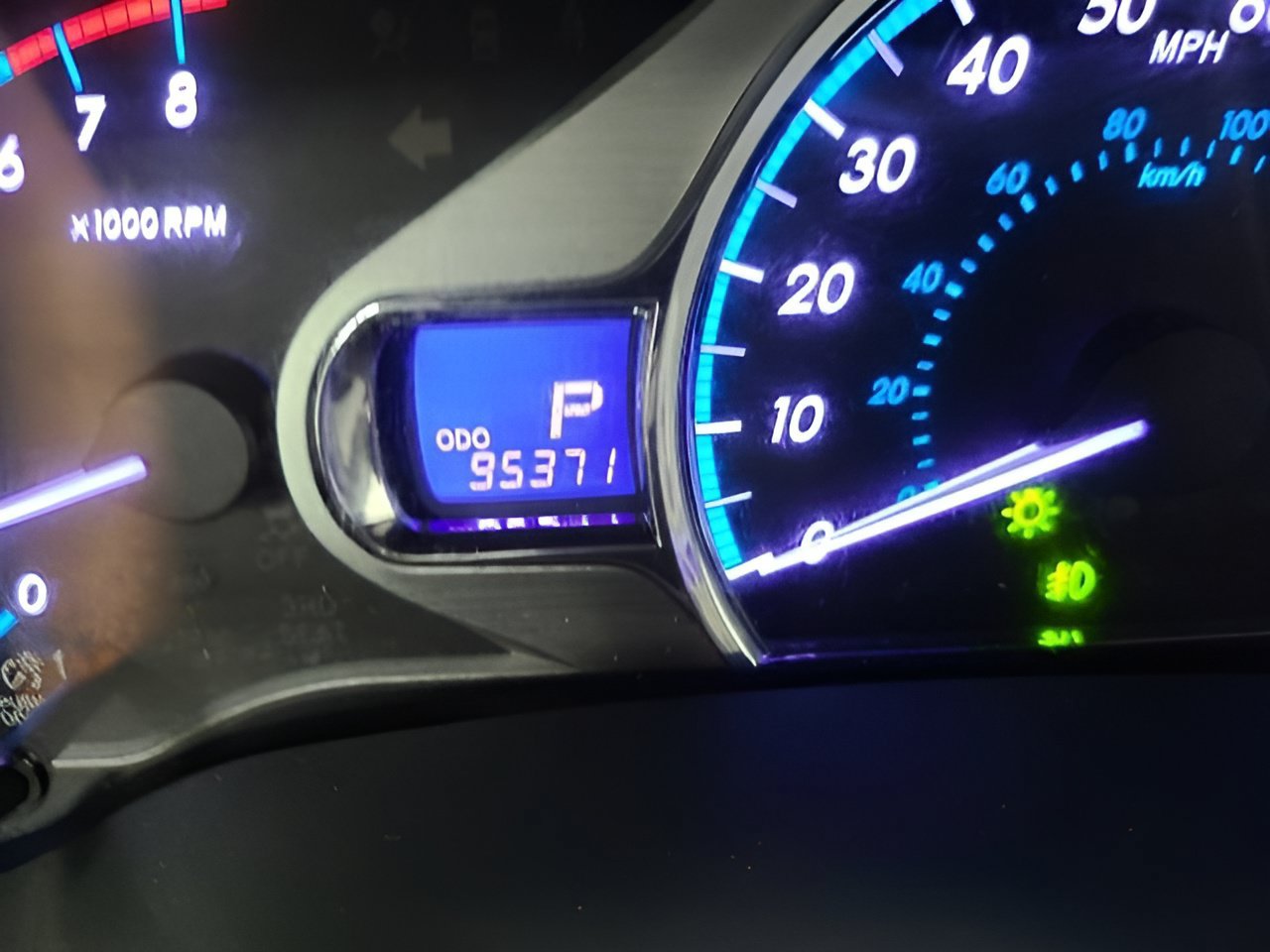Used 2014 Toyota Sienna XLE w/ Entertainment Package FWD image 32