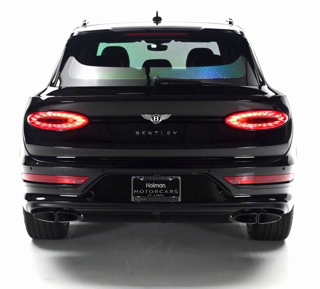 Used 2025 Bentley Bentayga AWD/4WD image 34