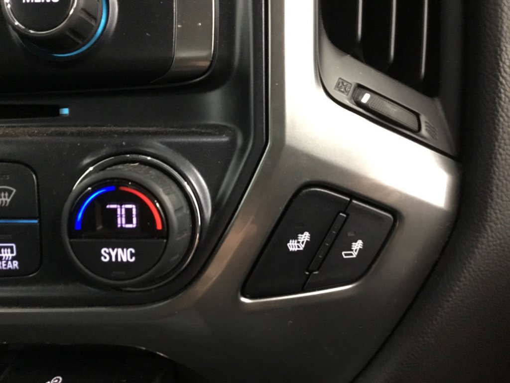 Used 2018 Chevrolet Silverado 1500 LT w/ All Star Edition AWD/4WD image 23