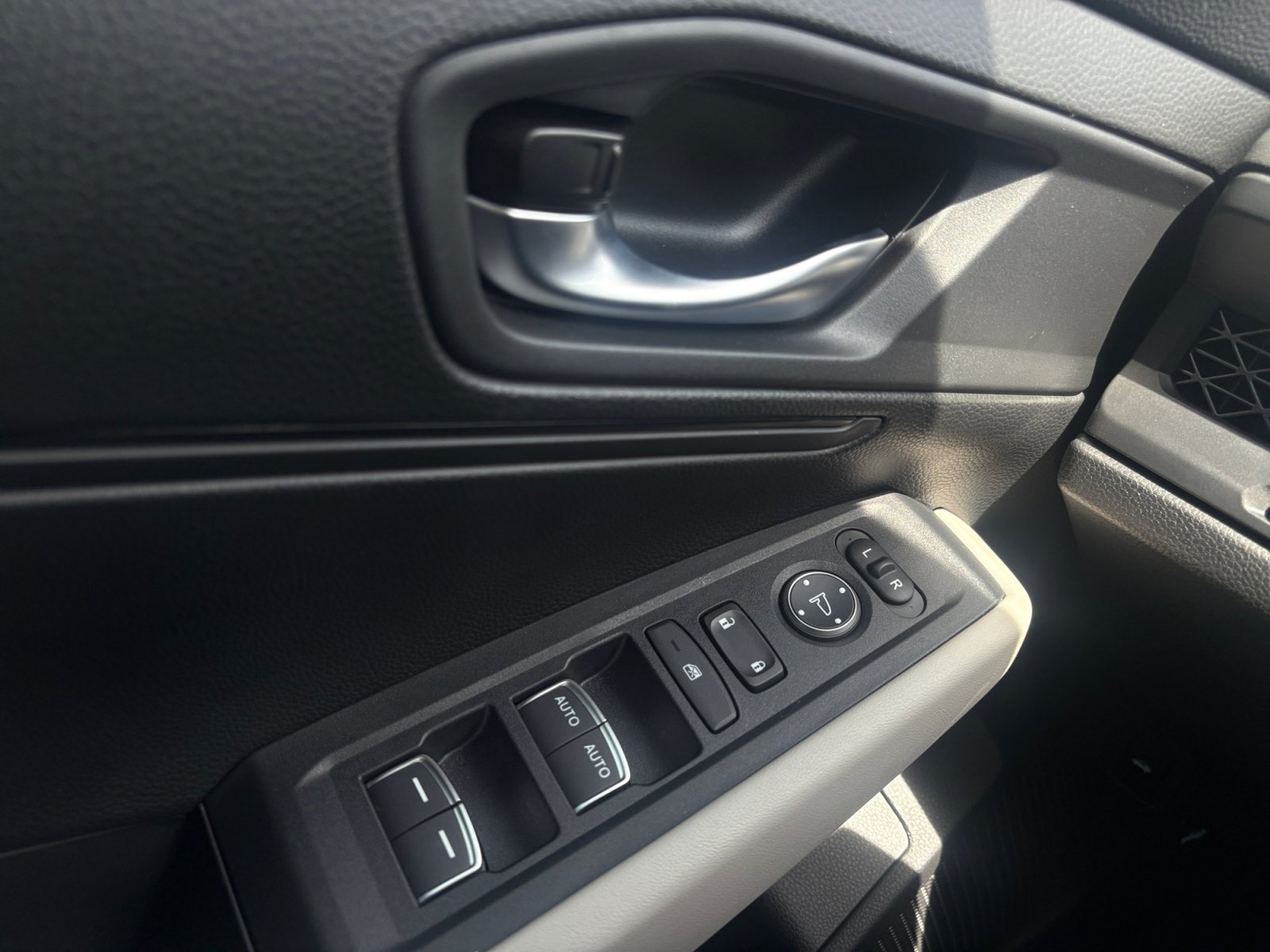 Used 2026 Honda Accord LX image 17