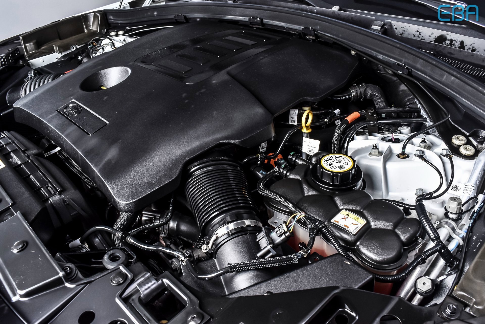 Used 2021 Land Rover Range Rover Velar R-Dynamic S image 13