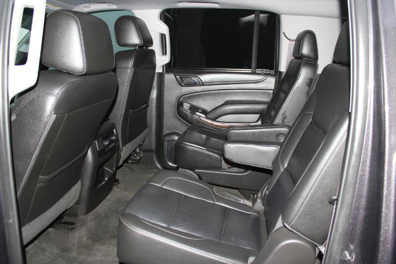 Used 2017 Chevrolet Suburban LT RWD image 12