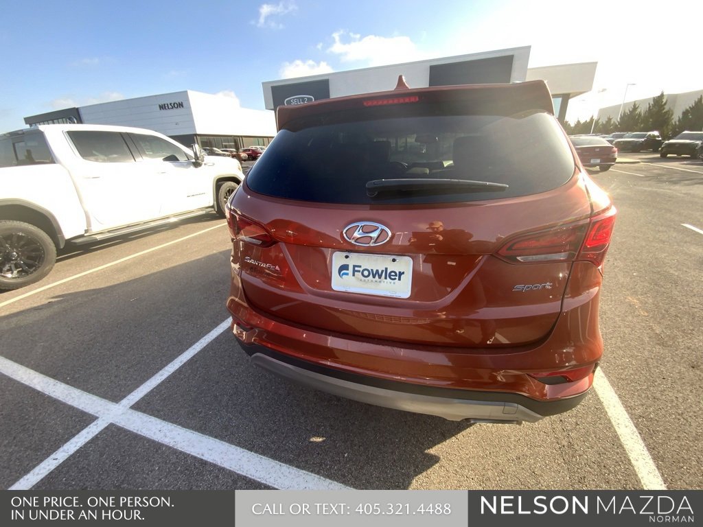 Used 2017 Hyundai Santa Fe Sport image 6