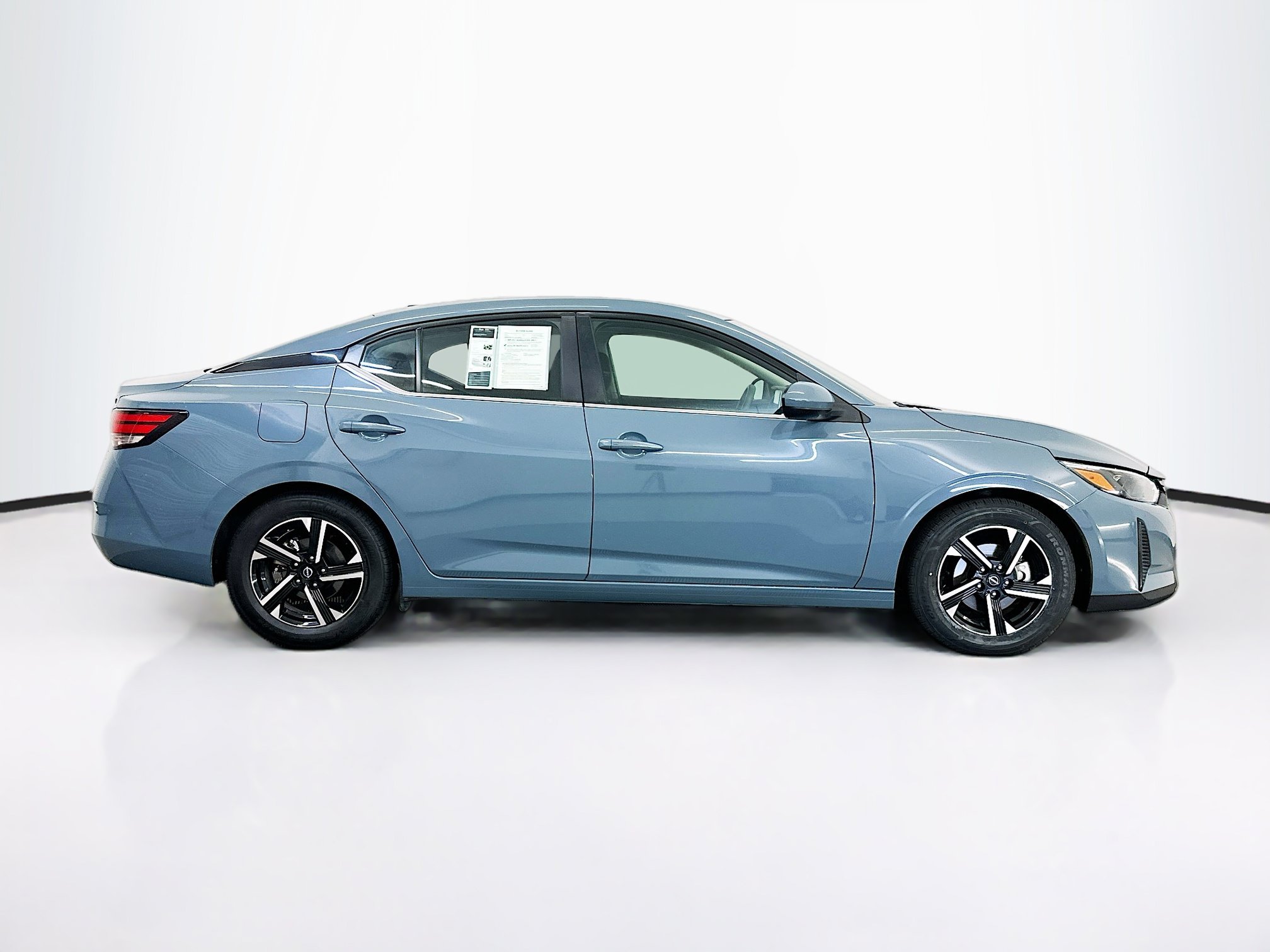 Used 2024 Nissan Sentra SV FWD image 10