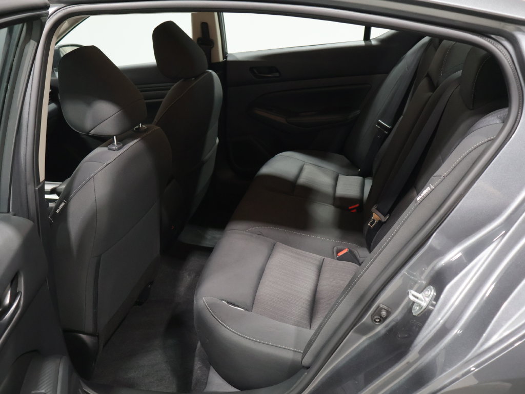 Used 2025 Nissan Altima 2.5 SV FWD image 18