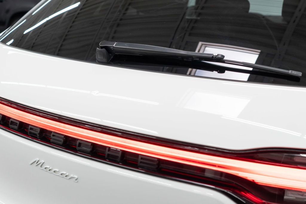 Used 2023 Porsche Macan image 42