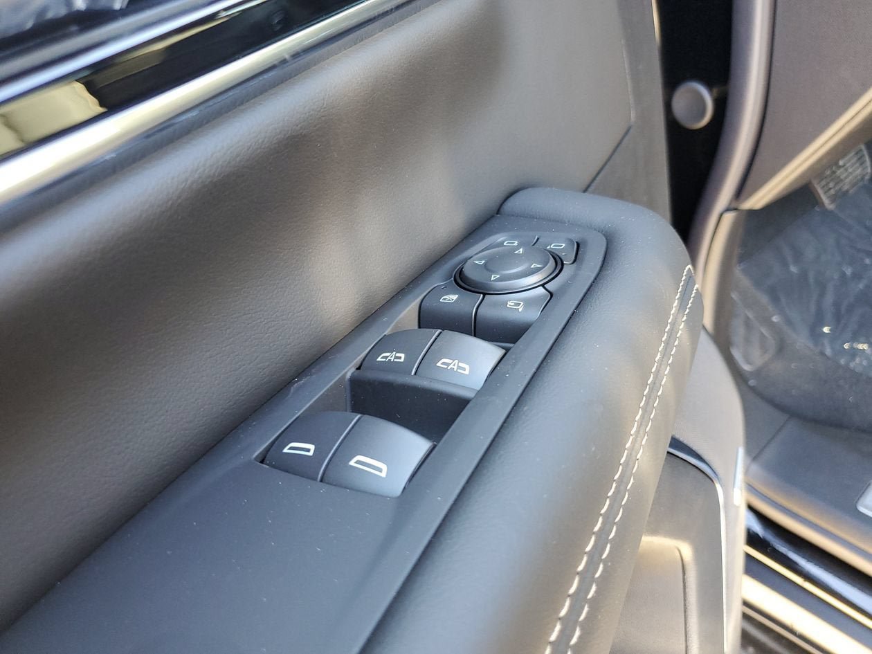 New 2026 GMC Yukon XL Elevation AWD/4WD image 18