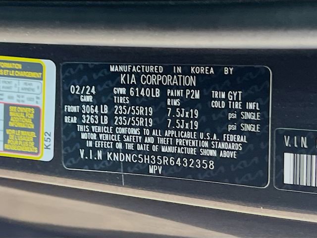 Used 2024 Kia Carnival EX image 34