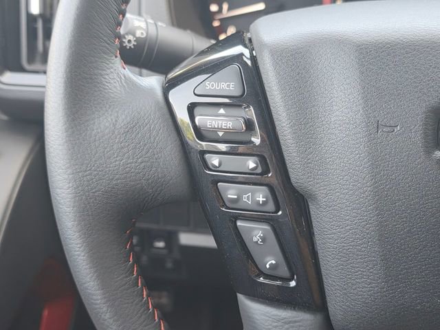 Used 2025 Nissan Frontier PRO-4X image 33