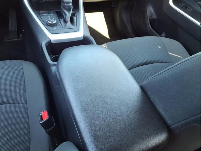 Certified 2022 Toyota RAV4 LE AWD/4WD image 19